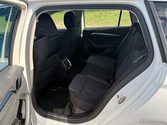 Škoda Octavia Combi 2.0 TDI SCR Style DSG - 11