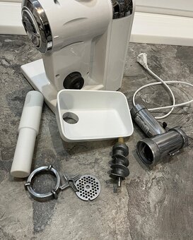 Bosch MUM 48CR1/05 kuchynský robot - 11