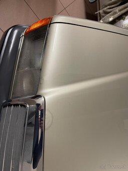 Mercedes-Benz 200E - 11