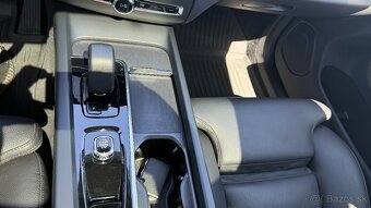 Volvo XC60 2,0 T6 Plug IN HYBRID Ultimate DARK AWD A/T, 184k - 11