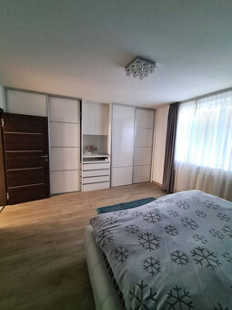 Banská Bystrica 4 izbový byt- sauna, bazén, altánok, záhrada - 11
