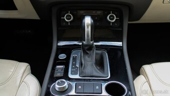 Volkswagen Touareg II 3.0 V6 TDI BMT 4MOTION R-Line - 11