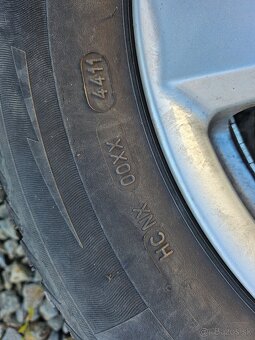 ZIMNE PNEU 185/65 R15 MICHELIN +HLINÍKOVÉ DISKY - 11