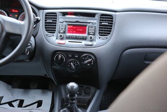 Kia Rio 1.4 LX - 11