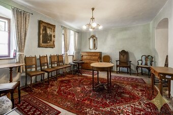 Historický rodinný dom v srdci obce Štiavnické Bane - 11