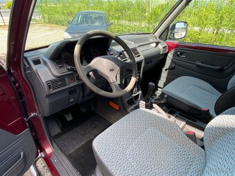 MITSUBISHI PAJERO 2,5 TD - 11