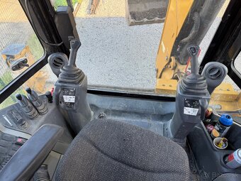 Caterpillar 444 / 2020 joystic traktor bager - 11