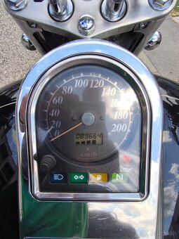 Suzuki intruder VL 1500 - 11