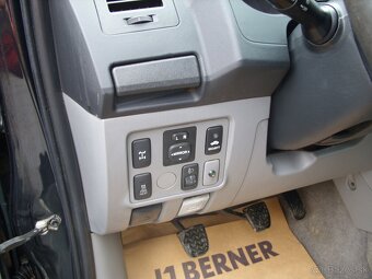 Toyota Hilux 2,5 D-4D  4x4 Zadná Uzávierka - 11