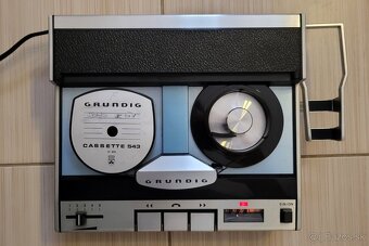 Predám historický kufríkový diktafón GRUNDIG - stenorette SL - 11