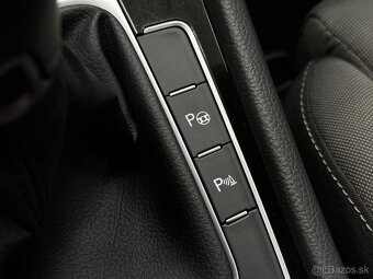 VOLKSWAGEN GOLF 7 2.0 TDI 110kw ZNIZENA CENA - 11