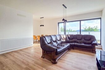 Prenájom: priestranný 3-izb.byt v Poprade s garážovým státím - 11