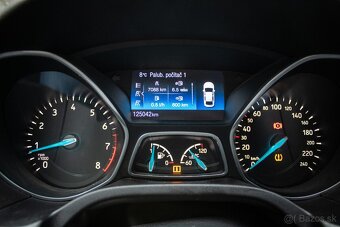 Ford Focus 1.0 EcoBoost Titanium X - 11