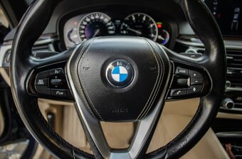 BMW 530D xDrive 2017 - 11