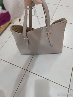 Balík dámskych kabeliek - 11