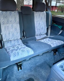 Toyota Landcruiser 90 - 11