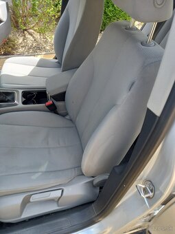 Volkswagen passat b6 - 11
