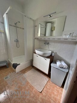Rodinný dom s pozemkom 1319m2, Trenčín – ul. Bratislavská - 11