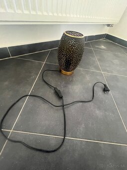 Predám svetla,lustre,vazu,stolík tv , konferečny stolík - 11