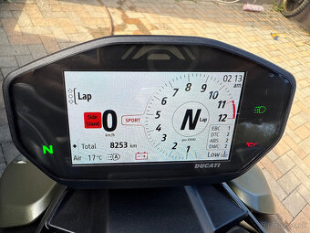 Ducati Streetfighter V2 2023 - 11