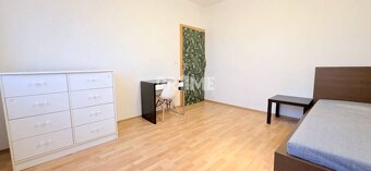 PEKNÝ 3i BYT, 3 X SAMOSTATNÁ IZBA, LOGGIA, Ševčenkova ulica, - 11