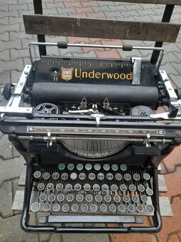 PISACI STROJ 1905-UNDERWOOD -USA - 11