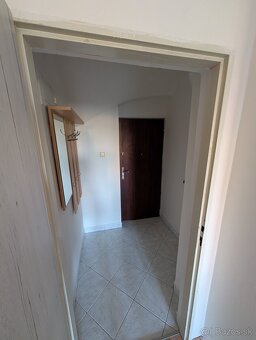 IHNEĎ VOĽNÝ - 2-izbovy byt v Centre Lučenca - Kolonáda - 11