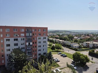 Veľký 3-izbový byt, Golianova ul. Nitra - Klokočina - 11