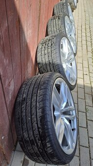 Audi 5x112 R21 stredová 66,6  ET25 - 11