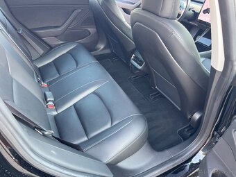 Tesla Model 3 PERFORMANCE-LONG RANGE DUAL MOTOR - 11