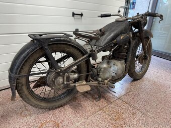 Historický motocykl BMW R35 - veterán, projekt - 11