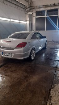 Predám Opel Astra h - 11
