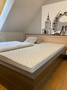 Manželská postel + nočné stolíky - 11