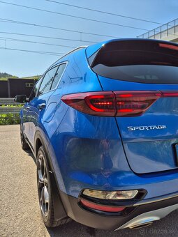 KIA SPORTAGE GT-LINE 1.6T-GDI BENZÍN 130KW AT-7 4X4 2019 - 11