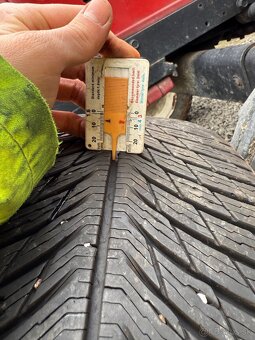 255/45 R20 Michelin Pilot Alpin 5 SUV zimne pneu - 11