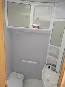 Predám karavan obytný príves Knaus Tabbert - 11