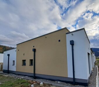 Predaj skolaudovaný 4-izbový rodinný dom RD02 s prístreškom - 11