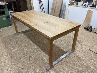 Drevený dubový jedálenský stôl - 11