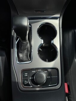 Jeep Grand Cherokee 3.0L V6 CRD Limited A/T - 11