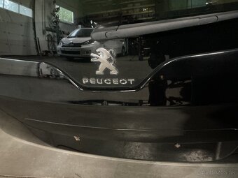 Peugeot 5008 - prodej dveří. - 11