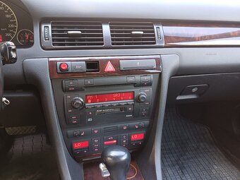 AUDI A6 C5 2.4 - 11