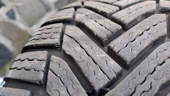 Zimné pneumatiky na plechových diskoch Fiat Tipo s puklicami - 11