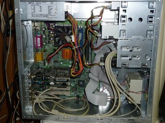 Predám počítať AMD Duron 1.0 GHz s Windows 98 - 11