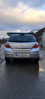 opel astra h - 11