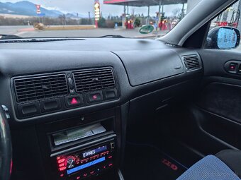 Volkswagen Golf 4 1.8t 20V GTI - 11