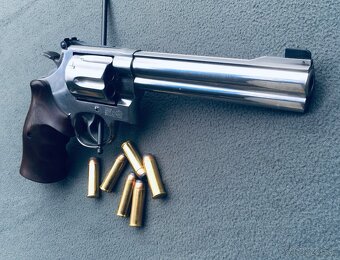Revolver Smith&Wesson .44 Magnum - 11
