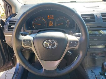 Toyota Avensis 2.2 diesel, Automat - 11