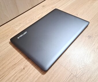 Predám  hliníkový 15.6" Full HD IPS 8GB RAM  / - 11