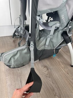 Detský turistický nosič Thule Sapling Elite + pršiplášť - 11