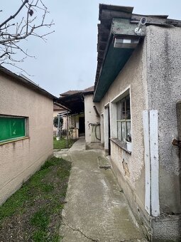 Na predaj rodinný dom v pôvodnom stave, Iža - 11